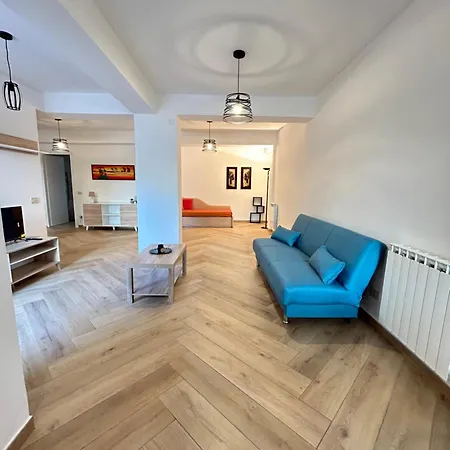 Eleonora Holiday home